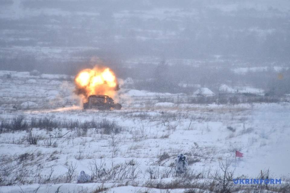 Украинские военные испытали противотанковые ракеты NLAW